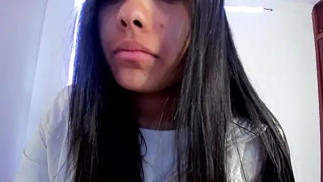 anniesweet- online show from April 2026 01:25:02 PM