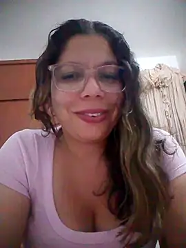 Carliina Soussa online show from February 2026 01:21:01 AM