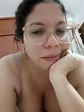 Carliina Soussa online show from July 2026 12:27:01 AM