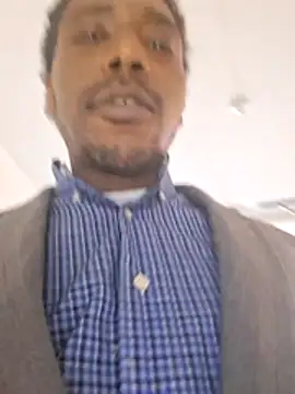 bigboytoy912 online show from April 2026 06:16:02 PM