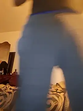 bigboytoy912 online show from April 2026 02:50:02 AM