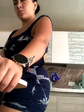 Snapshot of Abigail_Cowen chatting on November 2025 03:46:01 PM Abigail Cowen online show from November 2025 03:46:01 PM