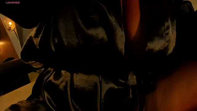 Snapshot of SavannahStorm chatting on November 2025 10:58:02 AM SavannahStorm online show from November 2025 10:58:02 AM