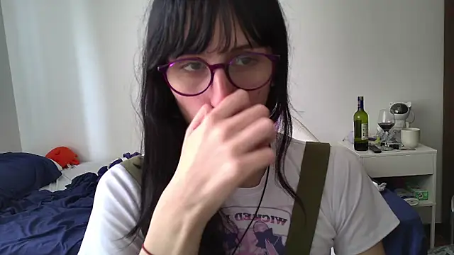 Snapshot of Alice_love29 chatting on February 2025 06:01:01 PM Alice love29 online show from February 2025 06:01:01 PM