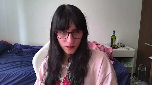 Snapshot of Alice_love29 chatting on February 2025 05:48:01 PM Alice love29 online show from February 2025 05:48:01 PM