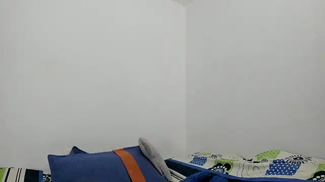 Nathaly love96 online show from December 2024 02:12:01 AM