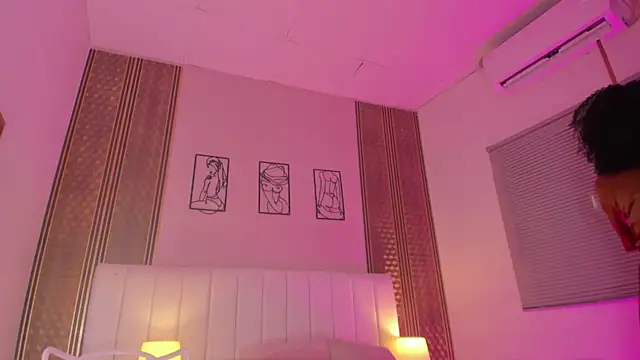 Snapshot of zoe_sky_ chatting on January 2026 05:27:02 PM zoe sky online show from January 2026 05:27:02 PM