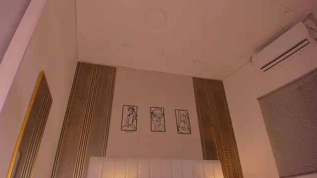 Snapshot of zoe_sky_ chatting on February 2026 11:53:02 AM zoe sky online show from February 2026 11:53:02 AM