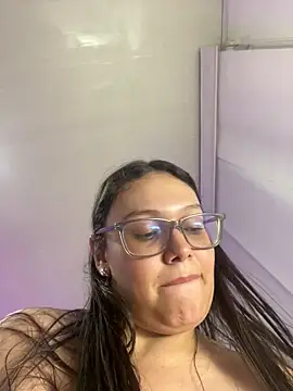 Snapshot of SofiaJoness_ chatting on March 2025 02:41:02 AM SofiaJoness online show from March 2025 02:41:02 AM