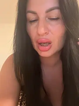 Snapshot of Helena7077 chatting on September 2025 09:04:01 PM Helena7077 online show from September 2025 09:04:01 PM