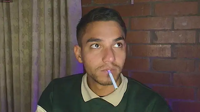 Leandro valenzuela online show from February 2025 02:44:02 AM