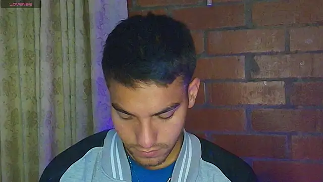 Leandro valenzuela online show from February 2025 02:19:01 AM