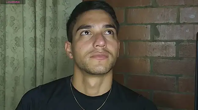 Leandro valenzuela online show from February 2025 02:12:01 AM