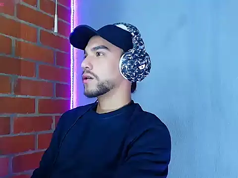 Leandro valenzuela online show from September 2025 09:00:01 AM