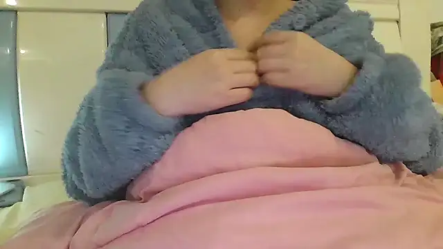 Snapshot of arena1357 chatting on November 2025 02:39:02 PM arena1357 online show from November 2025 02:39:02 PM