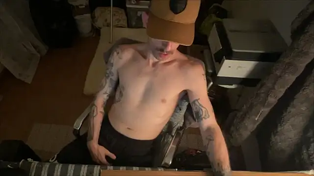 Snapshot of RuffClvb chatting on March 2025 10:11:01 AM RuffClvb online show from March 2025 10:11:01 AM