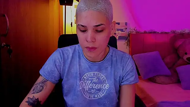 Charlee pink online show from March 2026 10:09:01 PM