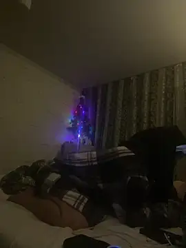 Snapshot of Kisasex1010 chatting on December 2025 09:32:02 PM Kisasex1010 online show from December 2025 09:32:02 PM