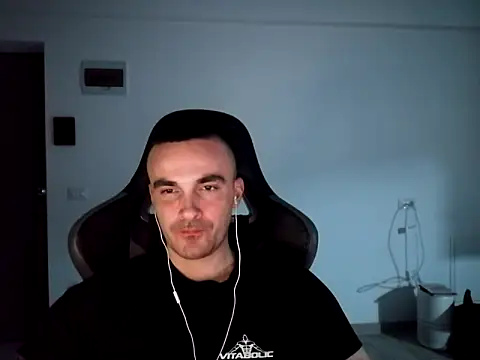 Snapshot of mu5clemania2 chatting on January 2025 09:09:02 PM mu5clemania2 online show from January 2025 09:09:02 PM