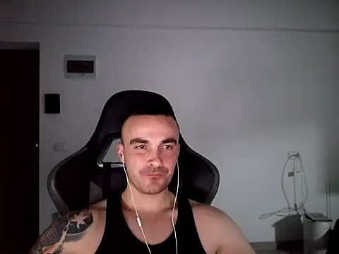 Snapshot of mu5clemania2 chatting on January 2025 04:43:01 PM mu5clemania2 online show from January 2025 04:43:01 PM