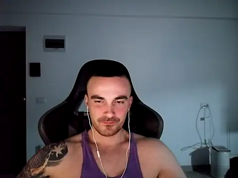 Snapshot of mu5clemania2 chatting on January 2025 07:04:01 PM mu5clemania2 online show from January 2025 07:04:01 PM