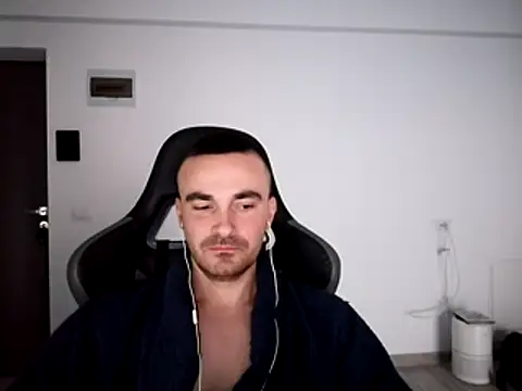 Snapshot of mu5clemania2 chatting on January 2025 08:07:02 AM mu5clemania2 online show from January 2025 08:07:02 AM