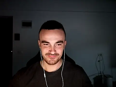 Snapshot of mu5clemania2 chatting on January 2025 08:07:02 PM mu5clemania2 online show from January 2025 08:07:02 PM