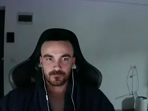 Snapshot of mu5clemania2 chatting on February 2025 04:32:02 PM mu5clemania2 online show from February 2025 04:32:02 PM