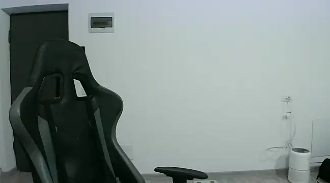 Snapshot of mu5clemania2 chatting on February 2025 08:15:01 PM mu5clemania2 online show from February 2025 08:15:01 PM