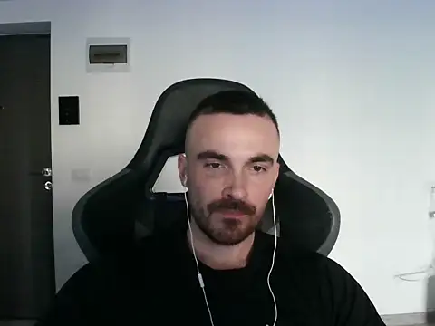 Snapshot of mu5clemania2 chatting on February 2025 01:39:01 PM mu5clemania2 online show from February 2025 01:39:01 PM