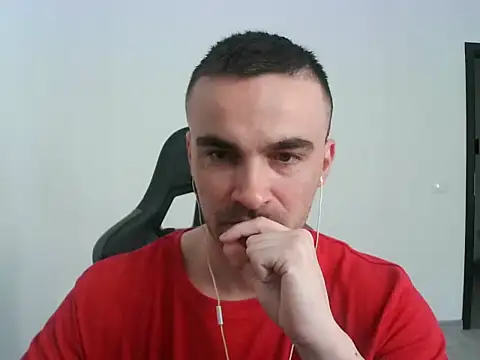 Snapshot of mu5clemania2 chatting on March 2025 06:44:01 AM mu5clemania2 online show from March 2025 06:44:01 AM