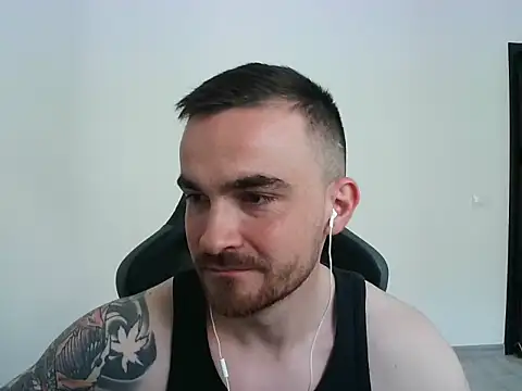 Snapshot of mu5clemania2 chatting on March 2025 08:09:02 AM mu5clemania2 online show from March 2025 08:09:02 AM