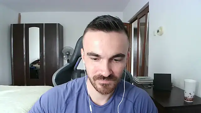 Snapshot of mu5clemania2 chatting on October 2025 10:01:02 AM mu5clemania2 online show from October 2025 10:01:02 AM