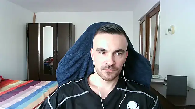 Snapshot of mu5clemania2 chatting on October 2025 06:13:01 AM mu5clemania2 online show from October 2025 06:13:01 AM