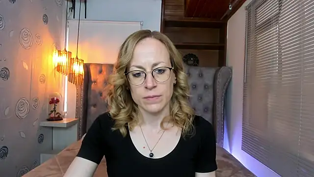 Snapshot of SammySanders chatting on February 2025 12:06:01 PM SammySanders online show from February 2025 12:06:01 PM