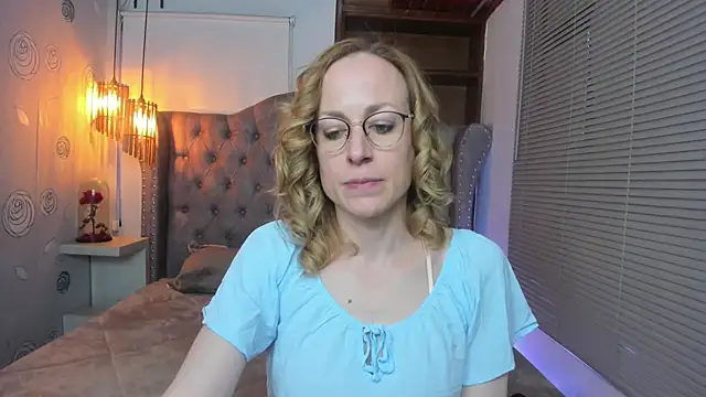 Snapshot of SammySanders chatting on February 2025 11:10:02 PM SammySanders online show from February 2025 11:10:02 PM