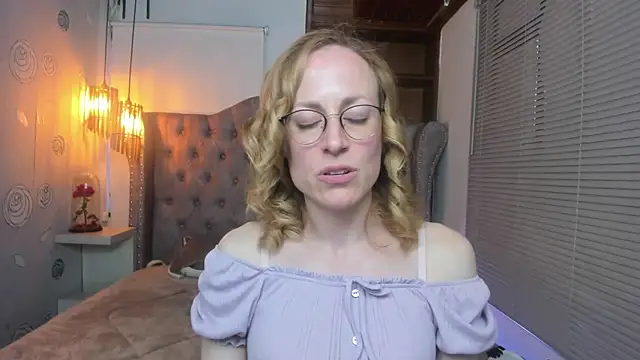 Snapshot of SammySanders chatting on February 2025 11:04:01 PM SammySanders online show from February 2025 11:04:01 PM