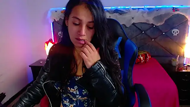 Snapshot of Julietacollins06 chatting on October 2025 12:50:01 PM Julietacollins06 online show from October 2025 12:50:01 PM