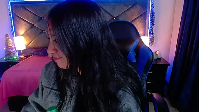 Snapshot of Julietacollins06 chatting on December 2025 12:33:02 PM Julietacollins06 online show from December 2025 12:33:02 PM