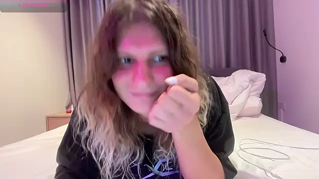 Alice Pinkhead online show from February 2026 07:46:02 AM