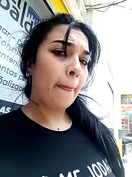 Snapshot of brianaGuzman chatting on September 2025 05:35:01 PM brianaGuzman online show from September 2025 05:35:01 PM