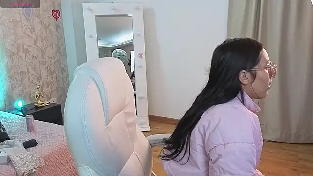 amy fox2 online show from March 2026 02:56:02 PM