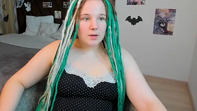 Snapshot of GloriaHylivi chatting on December 2024 05:04:02 PM GloriaHylivi online show from December 2024 05:04:02 PM