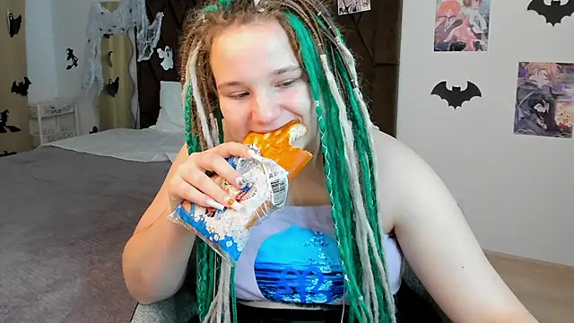 Snapshot of GloriaHylivi chatting on December 2024 03:09:02 PM GloriaHylivi online show from December 2024 03:09:02 PM