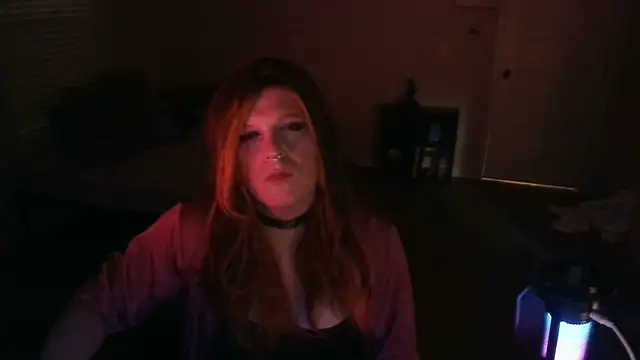 Snapshot of EmberLee chatting on February 2025 03:36:02 AM EmberLee online show from February 2025 03:36:02 AM