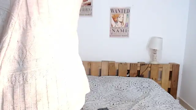 EvaHalsey online show from December 2024 07:32:02 PM