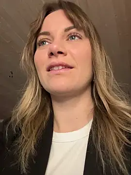 Snapshot of Milla__one chatting on December 2024 07:52:02 AM Milla  one online show from December 2024 07:52:02 AM