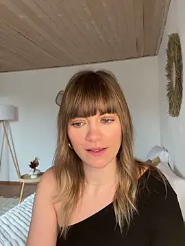 Snapshot of Milla__one chatting on January 2025 11:11:02 AM Milla  one online show from January 2025 11:11:02 AM