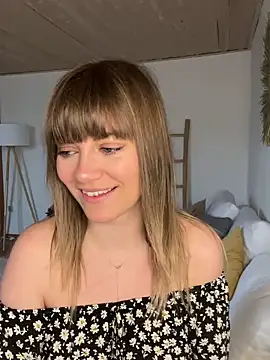 Snapshot of Milla__one chatting on February 2025 09:04:02 AM Milla  one online show from February 2025 09:04:02 AM