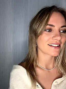 Snapshot of Milla__one chatting on September 2025 06:39:01 AM Milla  one online show from September 2025 06:39:01 AM